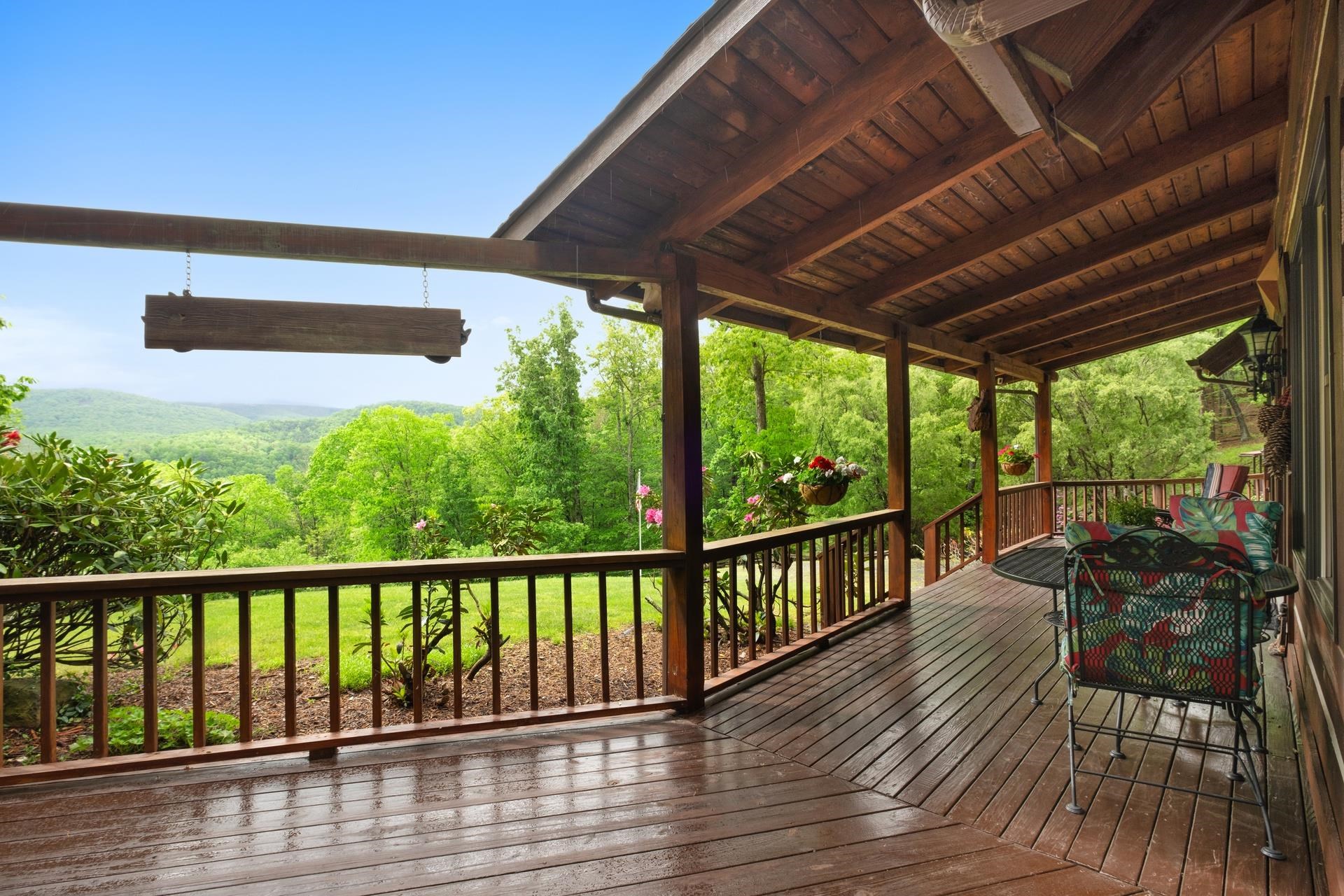 537 N HIGH VALLEY DR, MONTEREY, Virginia 24465, 3 Bedrooms Bedrooms, ,3 BathroomsBathrooms,Residential,537 N HIGH VALLEY DR,664622 MLS # 664622