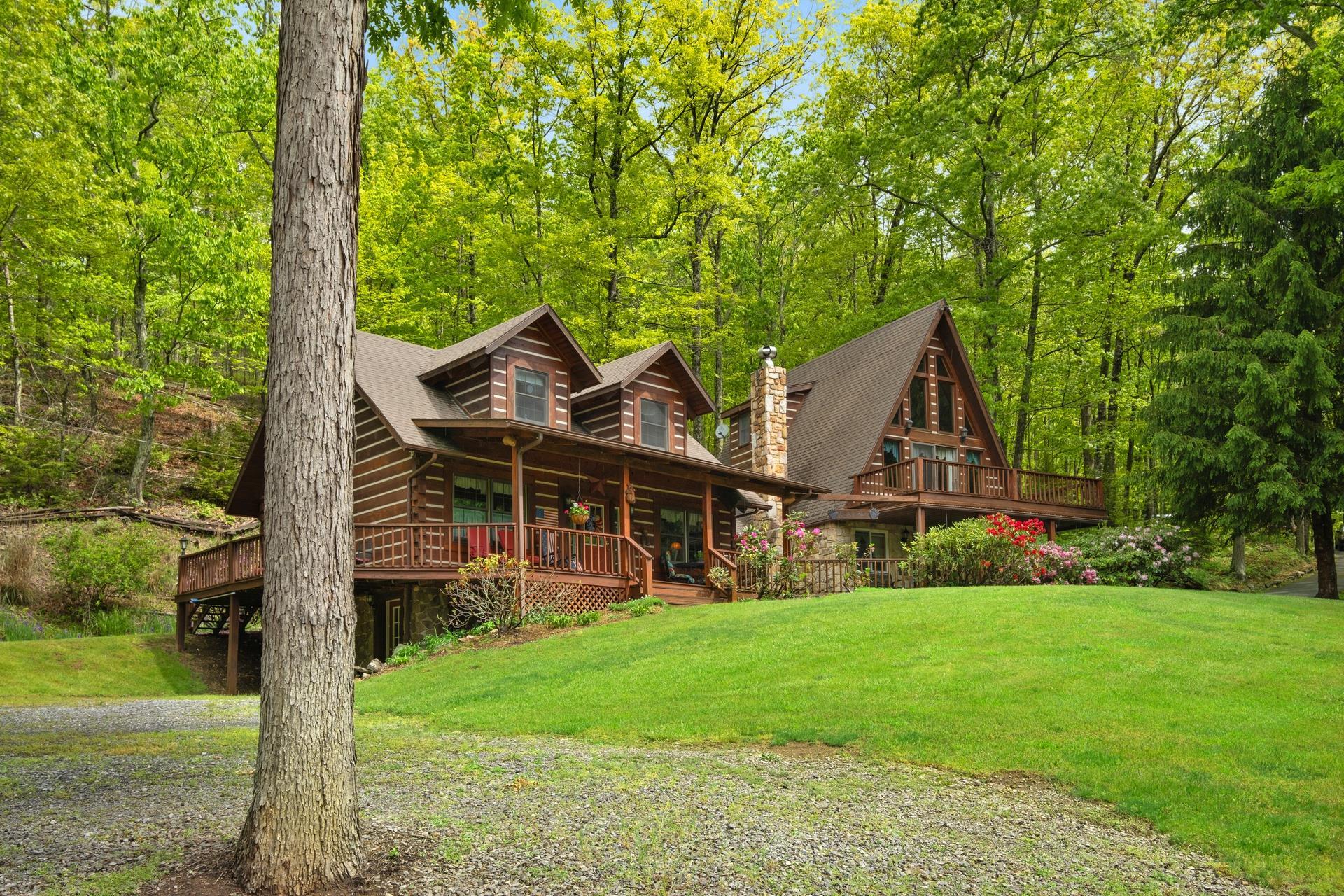537 N HIGH VALLEY DR, MONTEREY, Virginia 24465, 3 Bedrooms Bedrooms, ,3 BathroomsBathrooms,Residential,537 N HIGH VALLEY DR,664622 MLS # 664622