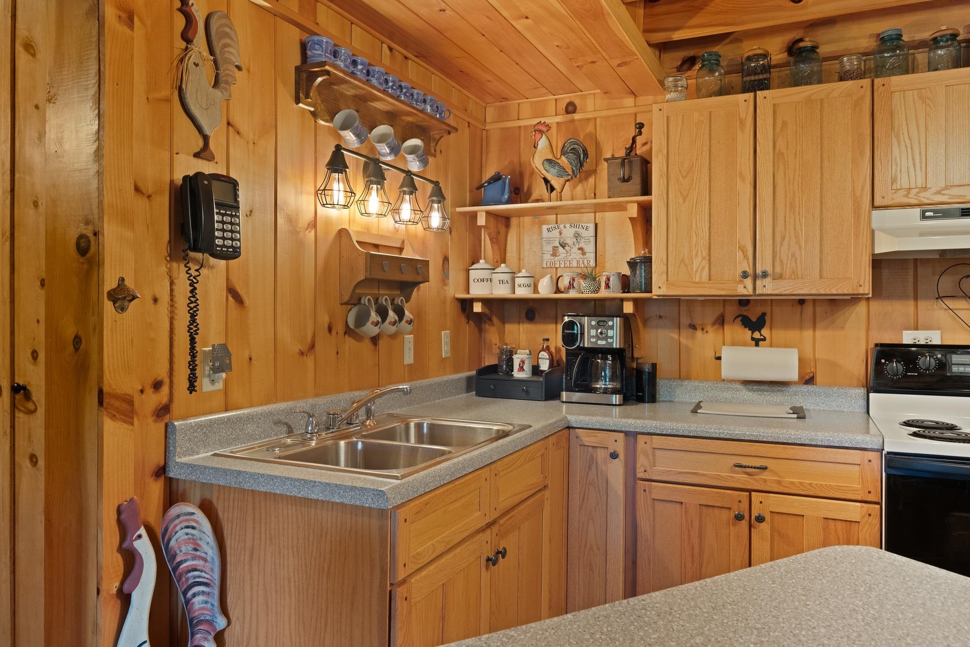 537 N HIGH VALLEY DR, MONTEREY, Virginia 24465, 3 Bedrooms Bedrooms, ,3 BathroomsBathrooms,Residential,537 N HIGH VALLEY DR,664622 MLS # 664622