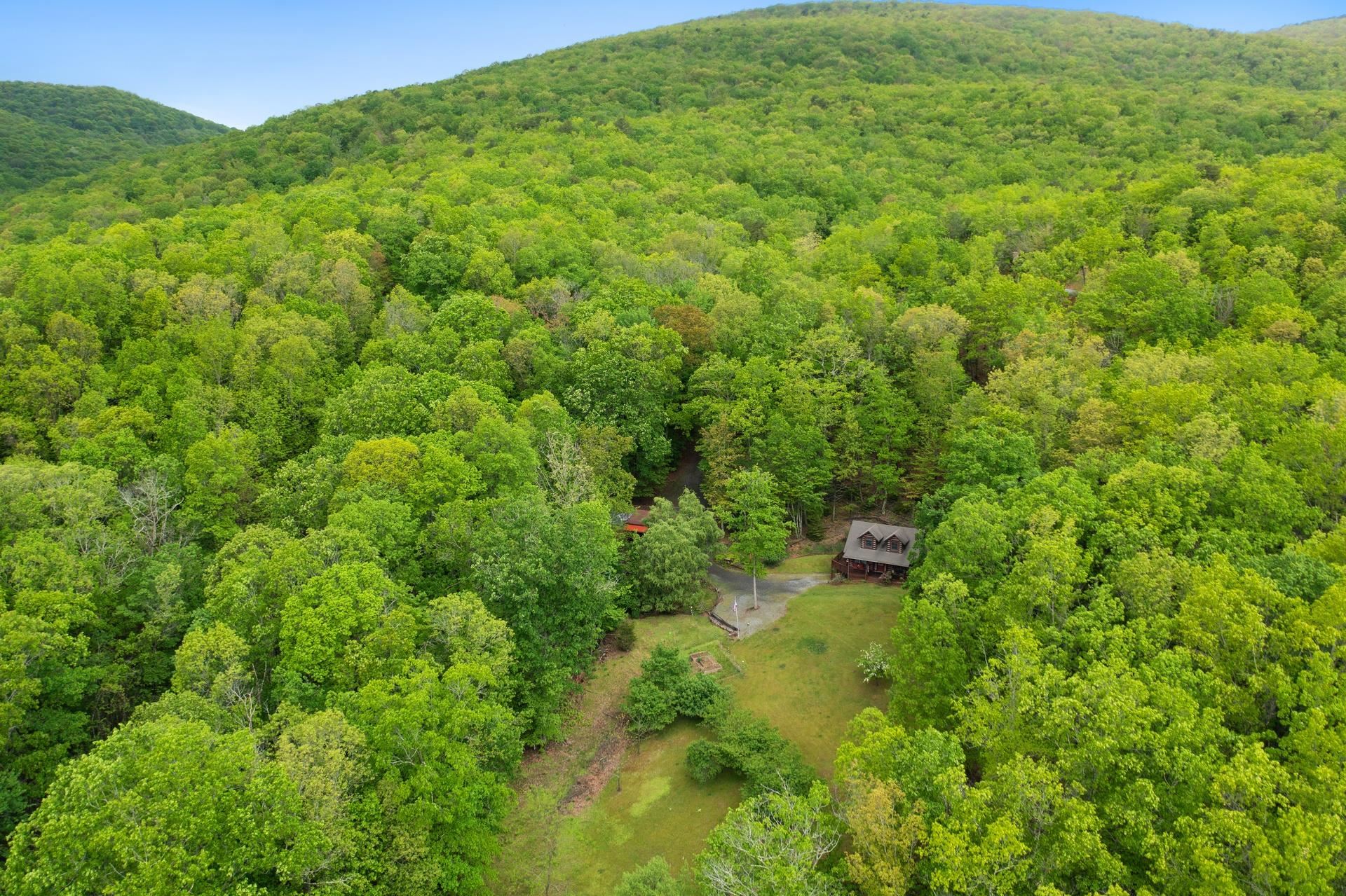 537 N HIGH VALLEY DR, MONTEREY, Virginia 24465, 3 Bedrooms Bedrooms, ,3 BathroomsBathrooms,Residential,537 N HIGH VALLEY DR,664622 MLS # 664622