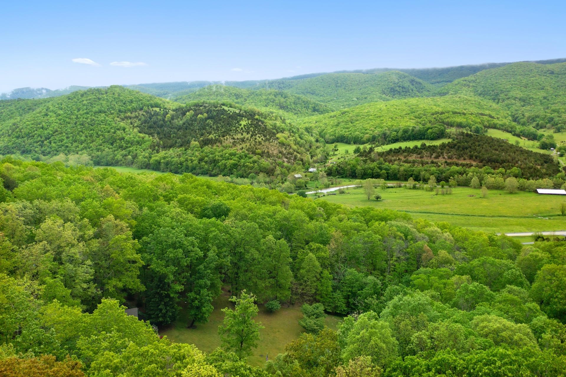 537 N HIGH VALLEY DR, MONTEREY, Virginia 24465, 3 Bedrooms Bedrooms, ,3 BathroomsBathrooms,Residential,537 N HIGH VALLEY DR,664622 MLS # 664622