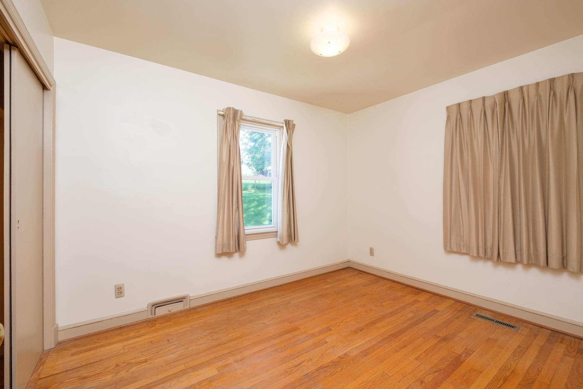 1927 PINEVILLE RD, MCGAHEYSVILLE, Virginia 22840, 3 Bedrooms Bedrooms, ,2 BathroomsBathrooms,Residential,1927 PINEVILLE RD,664626 MLS # 664626