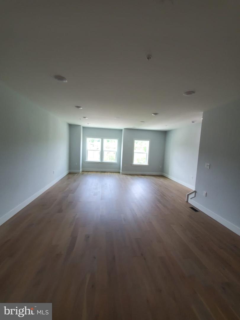 5104 FITCH ST SE, WASHINGTON, District Of Columbia 20019, 4 Bedrooms Bedrooms, ,4 BathroomsBathrooms,Residential,For sale,5104 FITCH ST SE,DCDC2194756 MLS # DCDC2194756