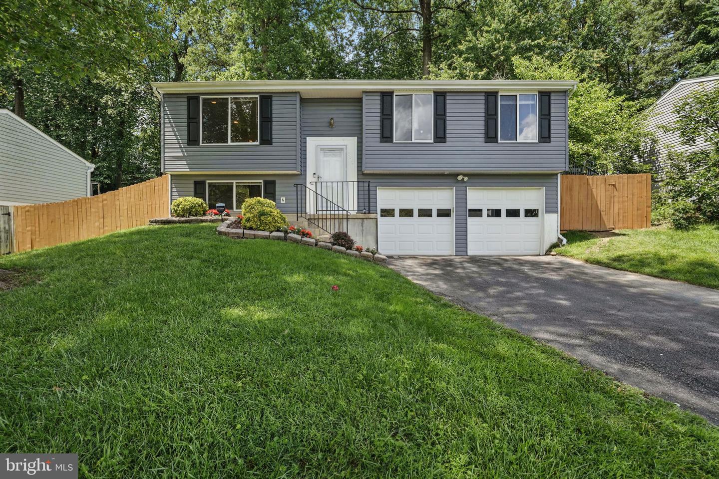 7310 HUSKY LN, NORTH SPRINGFIELD, Virginia 22151, 4 Bedrooms Bedrooms, ,3 BathroomsBathrooms,Residential,For sale,7310 HUSKY LN,VAFX2233552 MLS # VAFX2233552