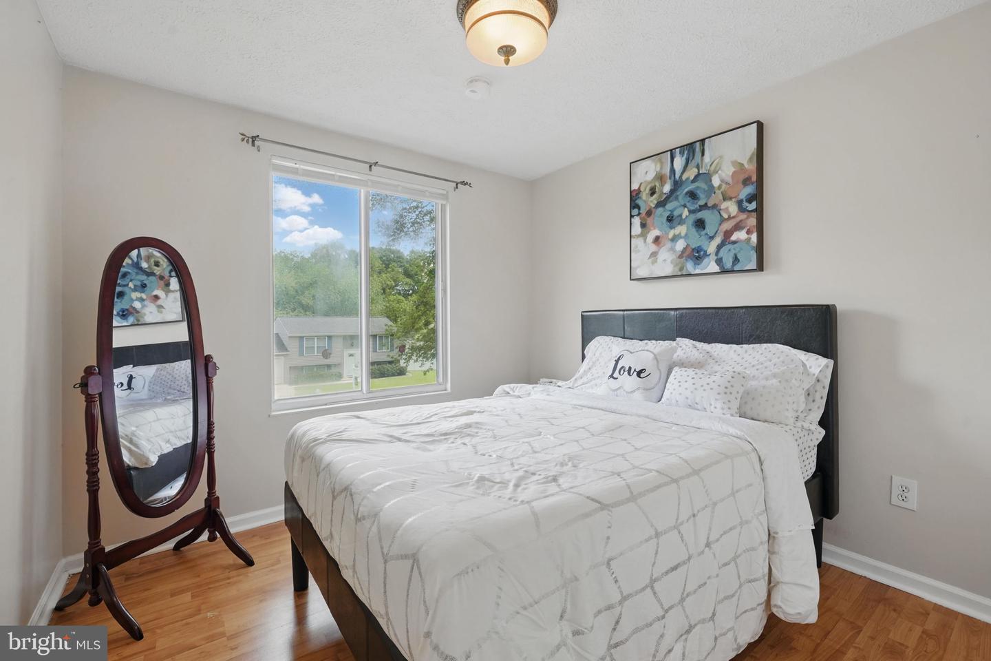 7310 HUSKY LN, NORTH SPRINGFIELD, Virginia 22151, 4 Bedrooms Bedrooms, ,3 BathroomsBathrooms,Residential,For sale,7310 HUSKY LN,VAFX2233552 MLS # VAFX2233552