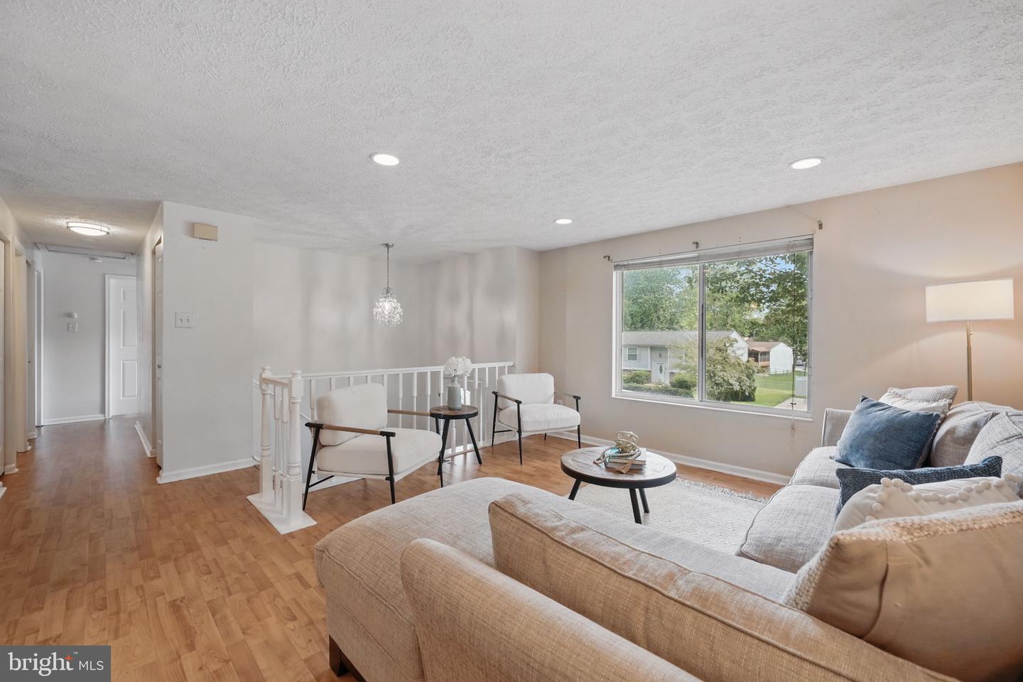 7310 HUSKY LN, NORTH SPRINGFIELD, Virginia 22151, 4 Bedrooms Bedrooms, ,3 BathroomsBathrooms,Residential,For sale,7310 HUSKY LN,VAFX2233552 MLS # VAFX2233552