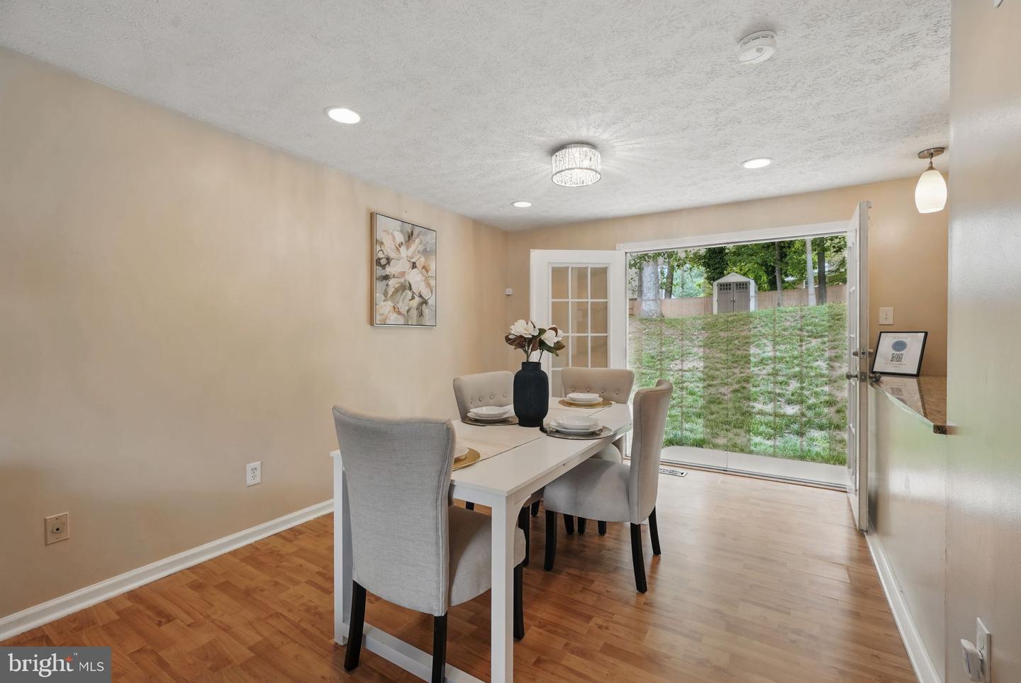 7310 HUSKY LN, NORTH SPRINGFIELD, Virginia 22151, 4 Bedrooms Bedrooms, ,3 BathroomsBathrooms,Residential,For sale,7310 HUSKY LN,VAFX2233552 MLS # VAFX2233552
