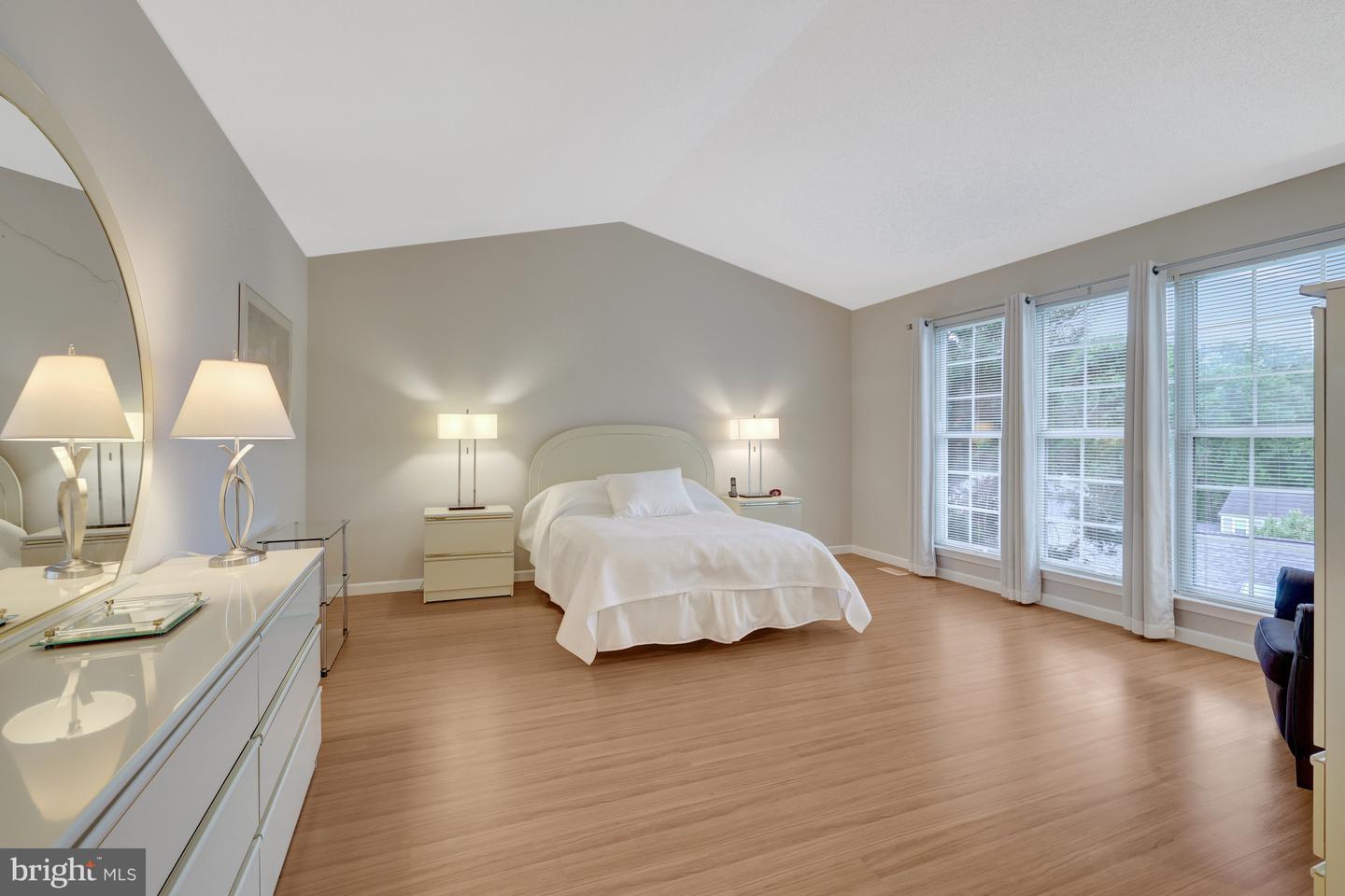 30125 MERCHANT CT, GREAT FALLS, Virginia 22066, 4 Bedrooms Bedrooms, ,2 BathroomsBathrooms,Residential,For sale,30125 MERCHANT CT,VALO2093816 MLS # VALO2093816