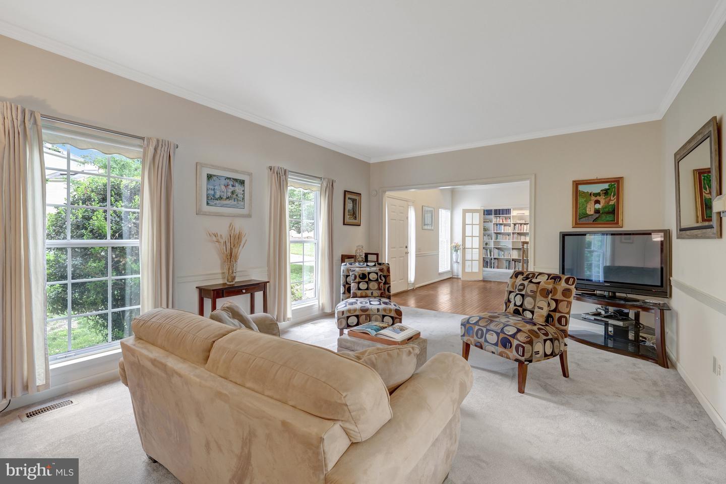 30125 MERCHANT CT, GREAT FALLS, Virginia 22066, 4 Bedrooms Bedrooms, ,2 BathroomsBathrooms,Residential,For sale,30125 MERCHANT CT,VALO2093816 MLS # VALO2093816