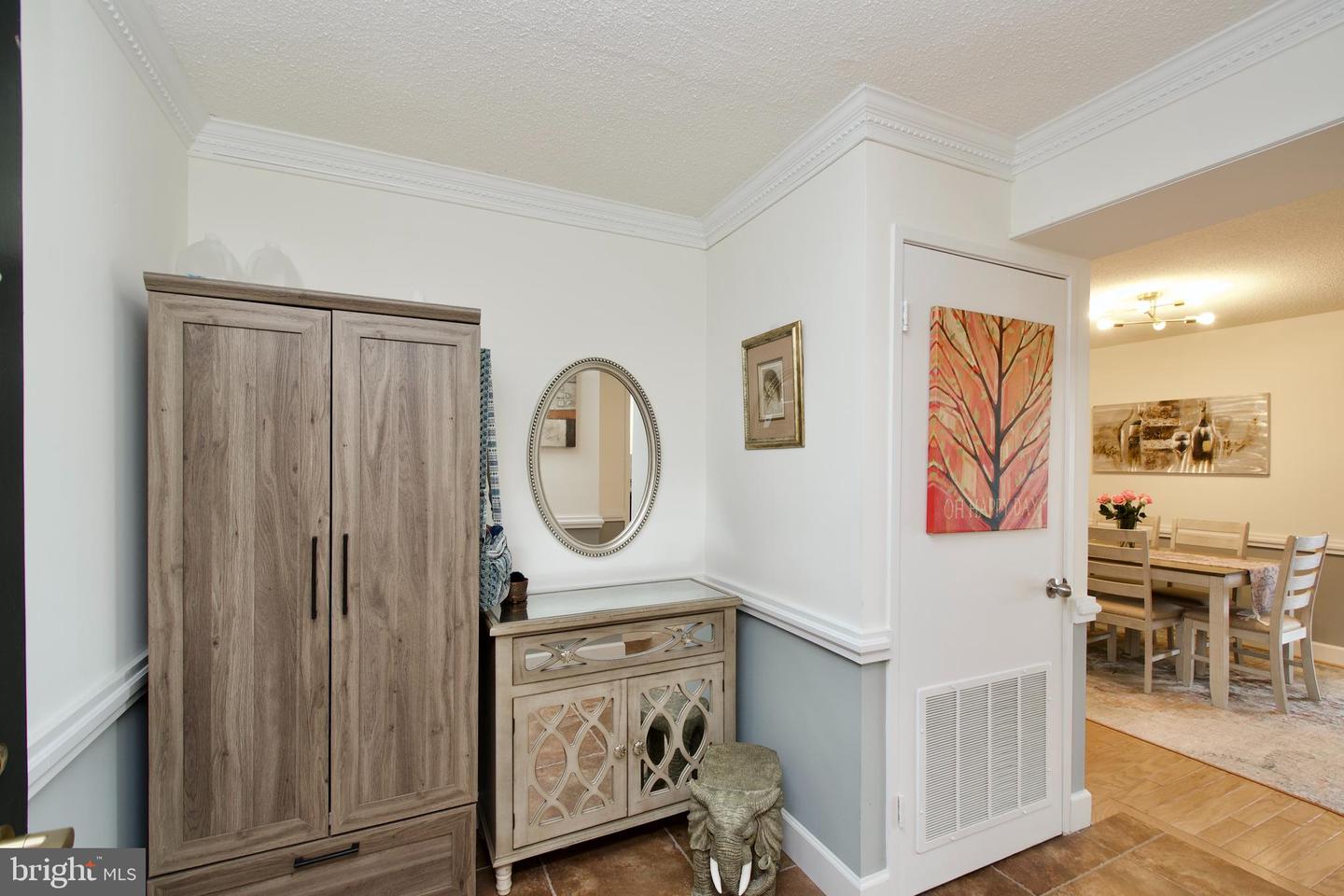 5901 MOUNT EAGLE DR #817, ALEXANDRIA, Virginia 22303, 1 Bedroom Bedrooms, ,1 BathroomBathrooms,Residential,For sale,5901 MOUNT EAGLE DR #817,VAFX2233974 MLS # VAFX2233974