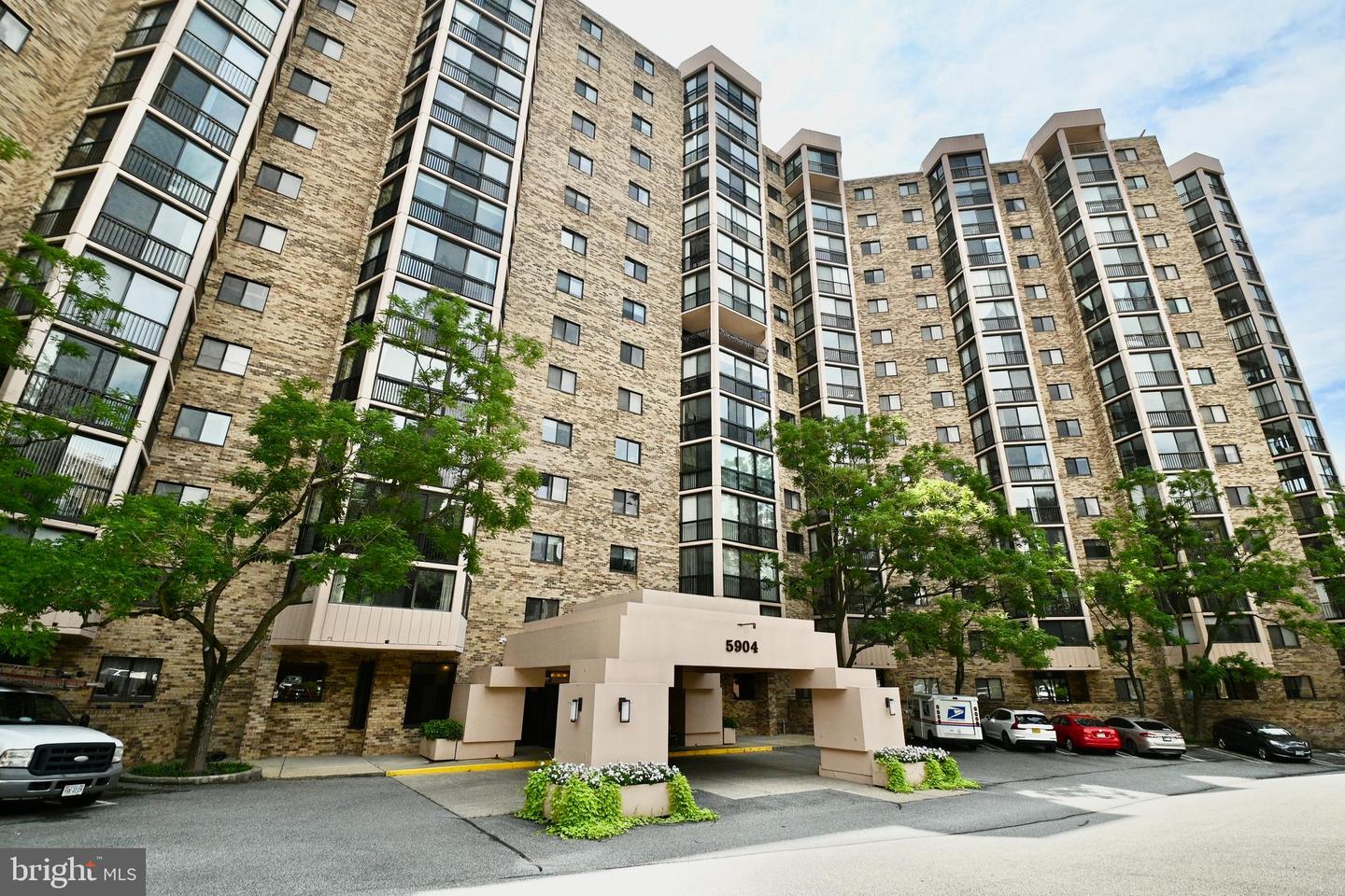 5901 MOUNT EAGLE DR #817, ALEXANDRIA, Virginia 22303, 1 Bedroom Bedrooms, ,1 BathroomBathrooms,Residential,For sale,5901 MOUNT EAGLE DR #817,VAFX2233974 MLS # VAFX2233974