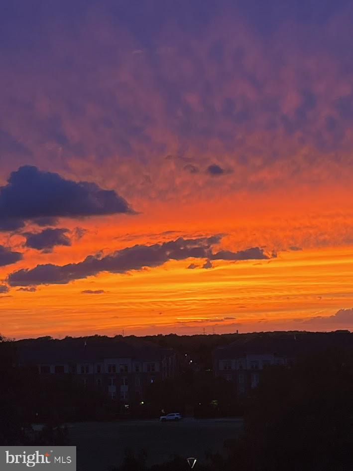 5901 MOUNT EAGLE DR #817, ALEXANDRIA, Virginia 22303, 1 Bedroom Bedrooms, ,1 BathroomBathrooms,Residential,For sale,5901 MOUNT EAGLE DR #817,VAFX2233974 MLS # VAFX2233974