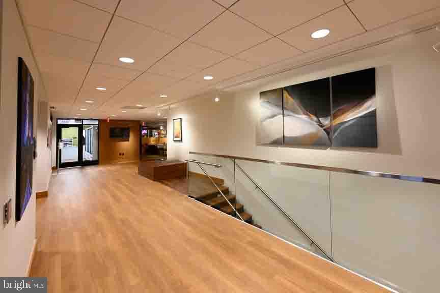 5901 MOUNT EAGLE DR #817, ALEXANDRIA, Virginia 22303, 1 Bedroom Bedrooms, ,1 BathroomBathrooms,Residential,For sale,5901 MOUNT EAGLE DR #817,VAFX2233974 MLS # VAFX2233974