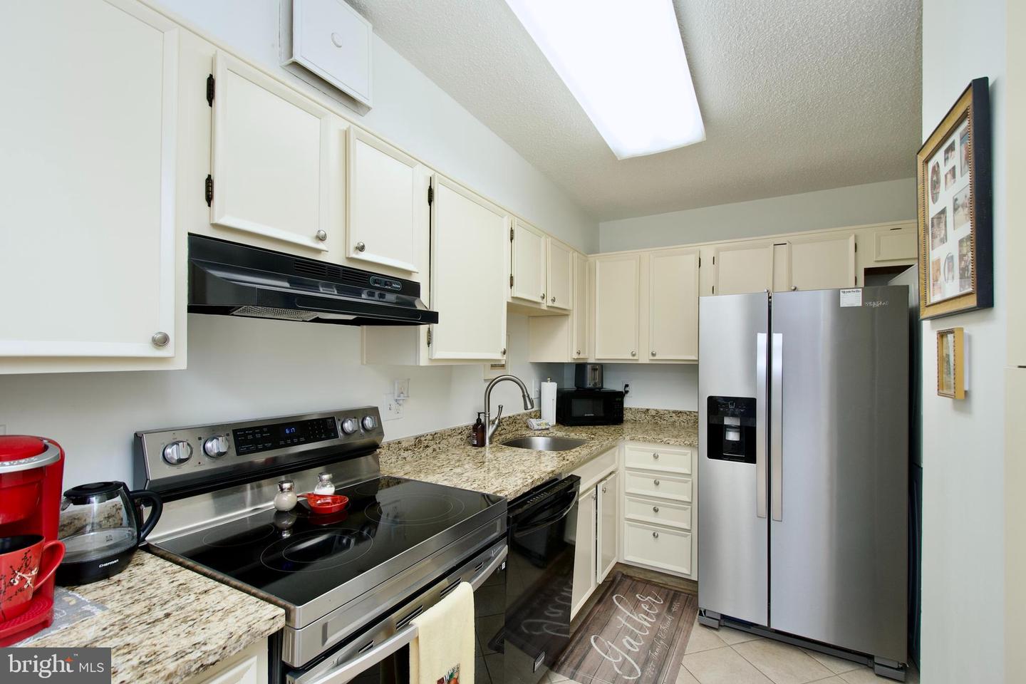 5901 MOUNT EAGLE DR #817, ALEXANDRIA, Virginia 22303, 1 Bedroom Bedrooms, ,1 BathroomBathrooms,Residential,For sale,5901 MOUNT EAGLE DR #817,VAFX2233974 MLS # VAFX2233974