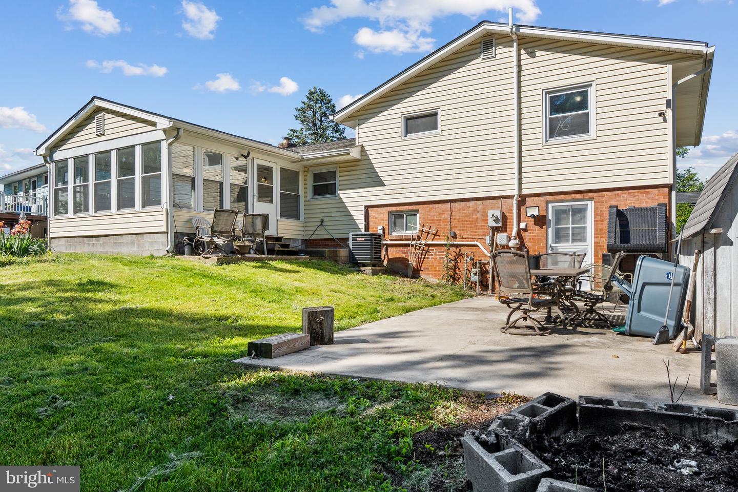 810 W MAPLE AVE, STERLING, Virginia 20164, 4 Bedrooms Bedrooms, ,3 BathroomsBathrooms,Residential,For sale,810 W MAPLE AVE,VALO2093966 MLS # VALO2093966