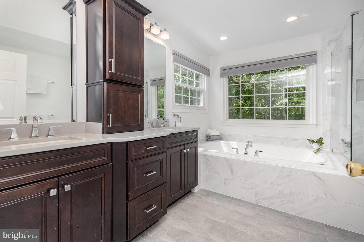 8 THAMES CT, STAFFORD, Virginia 22554, 4 Bedrooms Bedrooms, ,3 BathroomsBathrooms,Residential,For sale,8 THAMES CT,VAST2037838 MLS # VAST2037838