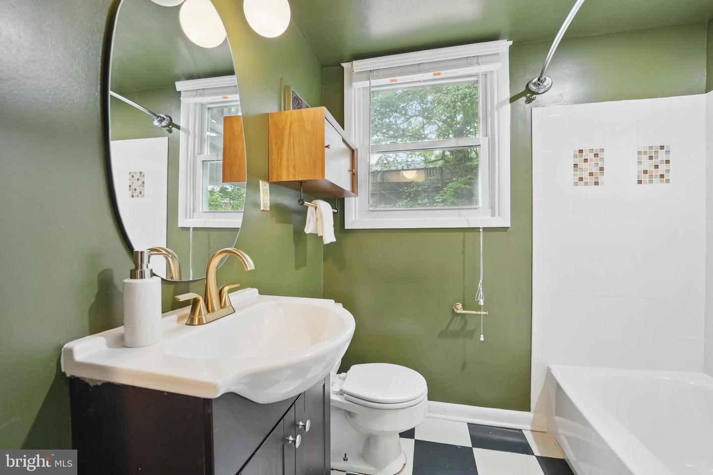 7910 BAYBERRY DR, ALEXANDRIA, Virginia 22306, 4 Bedrooms Bedrooms, ,2 BathroomsBathrooms,Residential,For sale,7910 BAYBERRY DR,VAFX2234422 MLS # VAFX2234422