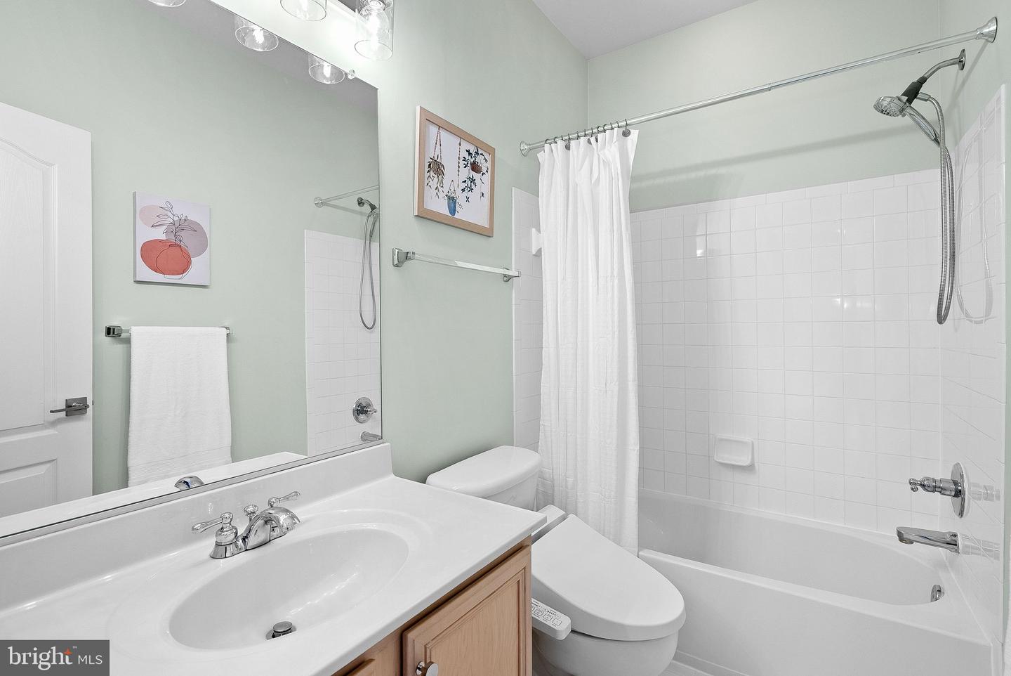 21894 WINDOVER DR, BROADLANDS, Virginia 20148, 4 Bedrooms Bedrooms, ,4 BathroomsBathrooms,Residential,For sale,21894 WINDOVER DR,VALO2094076 MLS # VALO2094076
