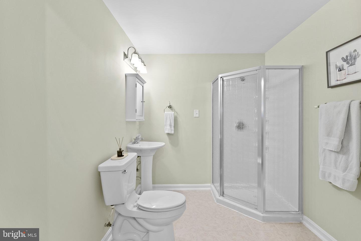 21894 WINDOVER DR, BROADLANDS, Virginia 20148, 4 Bedrooms Bedrooms, ,4 BathroomsBathrooms,Residential,For sale,21894 WINDOVER DR,VALO2094076 MLS # VALO2094076