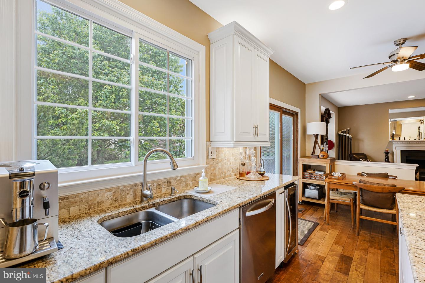 12405 WILLOW FALLS DR, HERNDON, Virginia 20170, 4 Bedrooms Bedrooms, ,3 BathroomsBathrooms,Residential,For sale,12405 WILLOW FALLS DR,VAFX2234770 MLS # VAFX2234770
