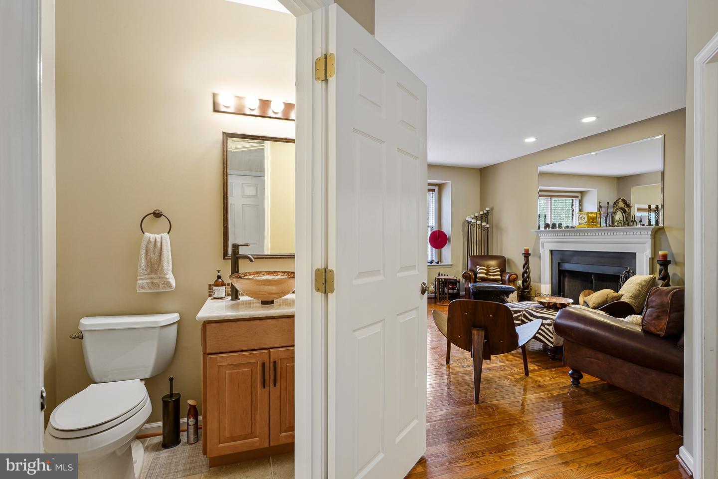 12405 WILLOW FALLS DR, HERNDON, Virginia 20170, 4 Bedrooms Bedrooms, ,3 BathroomsBathrooms,Residential,For sale,12405 WILLOW FALLS DR,VAFX2234770 MLS # VAFX2234770