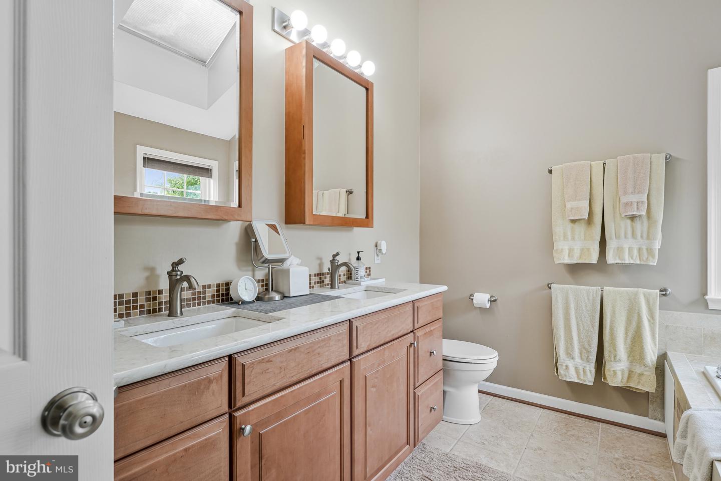 12405 WILLOW FALLS DR, HERNDON, Virginia 20170, 4 Bedrooms Bedrooms, ,3 BathroomsBathrooms,Residential,For sale,12405 WILLOW FALLS DR,VAFX2234770 MLS # VAFX2234770