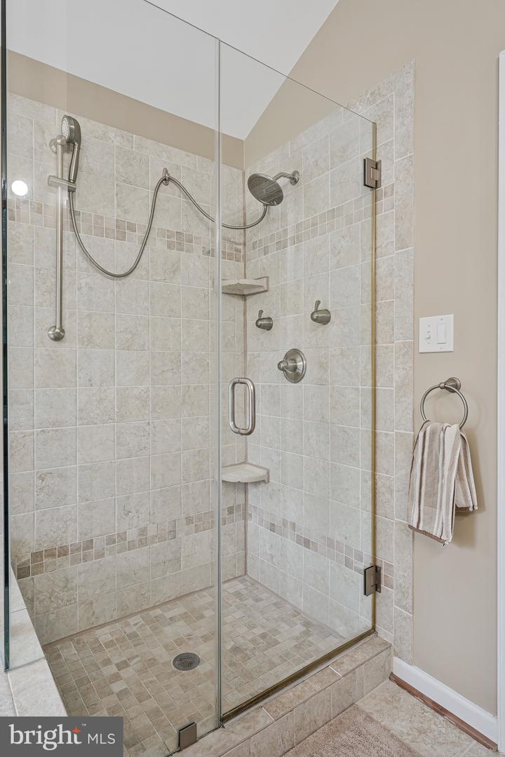 12405 WILLOW FALLS DR, HERNDON, Virginia 20170, 4 Bedrooms Bedrooms, ,3 BathroomsBathrooms,Residential,For sale,12405 WILLOW FALLS DR,VAFX2234770 MLS # VAFX2234770
