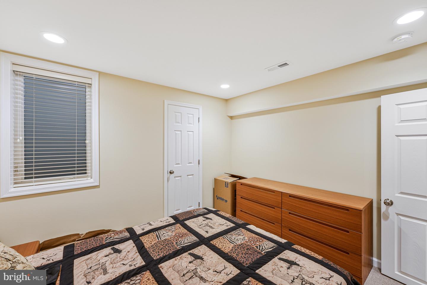 12405 WILLOW FALLS DR, HERNDON, Virginia 20170, 4 Bedrooms Bedrooms, ,3 BathroomsBathrooms,Residential,For sale,12405 WILLOW FALLS DR,VAFX2234770 MLS # VAFX2234770