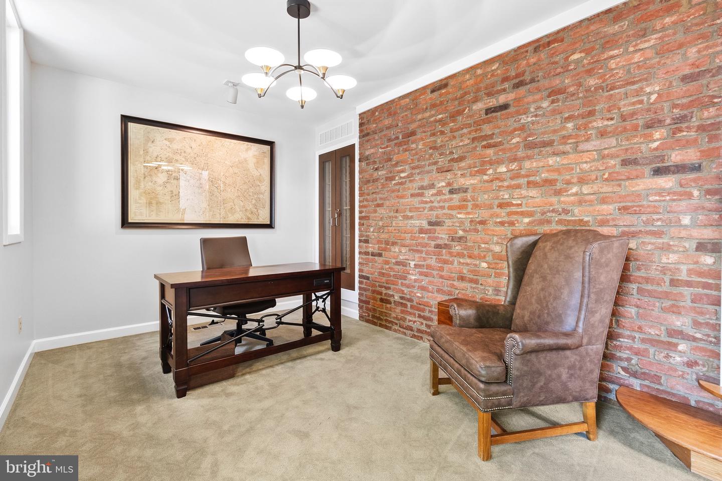 3428 EXECUTIVE AVE, FALLS CHURCH, Virginia 22042, 3 Bedrooms Bedrooms, ,2 BathroomsBathrooms,Residential,For sale,3428 EXECUTIVE AVE,VAFX2235330 MLS # VAFX2235330
