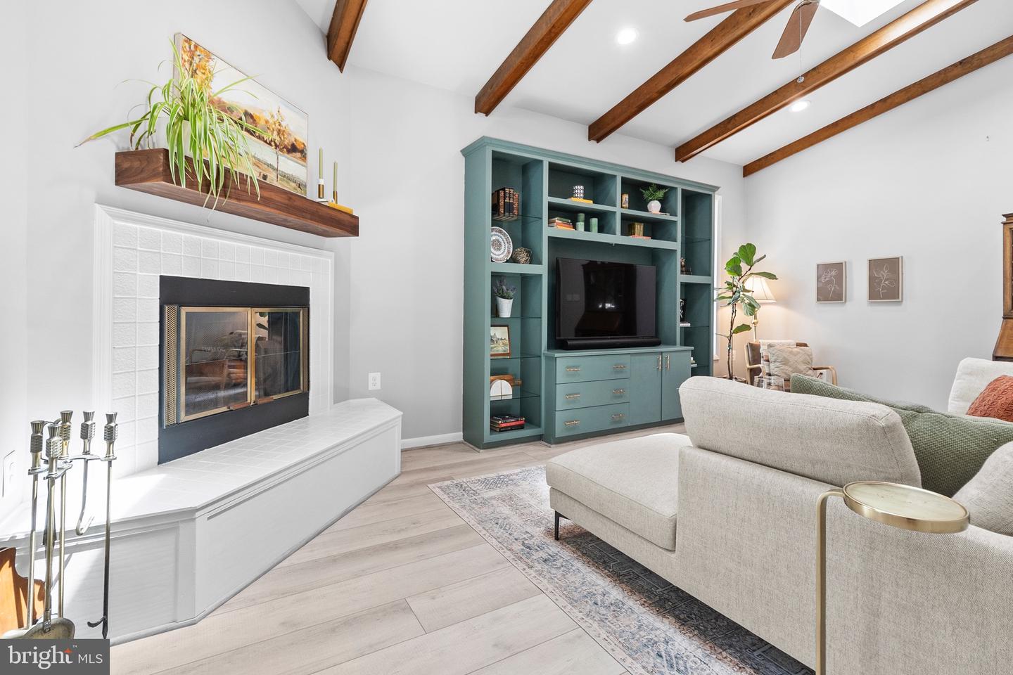 3428 EXECUTIVE AVE, FALLS CHURCH, Virginia 22042, 3 Bedrooms Bedrooms, ,2 BathroomsBathrooms,Residential,For sale,3428 EXECUTIVE AVE,VAFX2235330 MLS # VAFX2235330