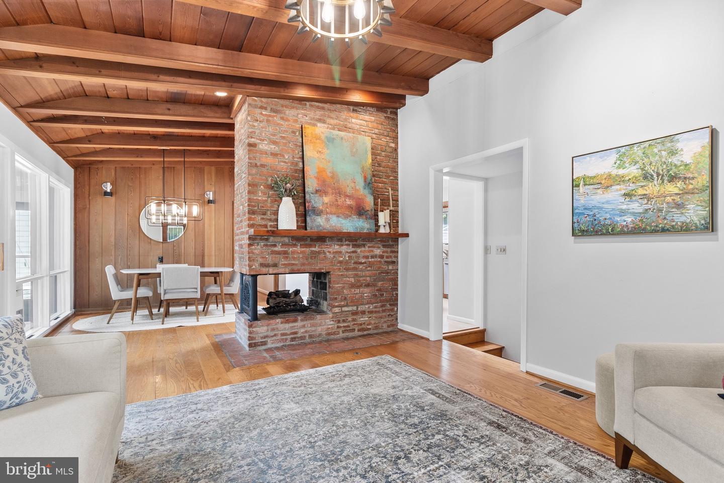 3428 EXECUTIVE AVE, FALLS CHURCH, Virginia 22042, 3 Bedrooms Bedrooms, ,2 BathroomsBathrooms,Residential,For sale,3428 EXECUTIVE AVE,VAFX2235330 MLS # VAFX2235330