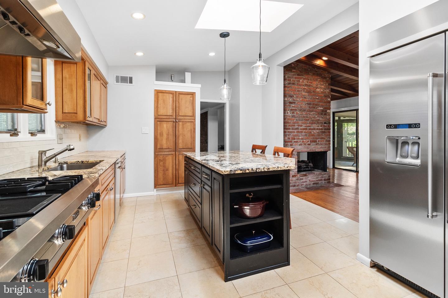 3428 EXECUTIVE AVE, FALLS CHURCH, Virginia 22042, 3 Bedrooms Bedrooms, ,2 BathroomsBathrooms,Residential,For sale,3428 EXECUTIVE AVE,VAFX2235330 MLS # VAFX2235330