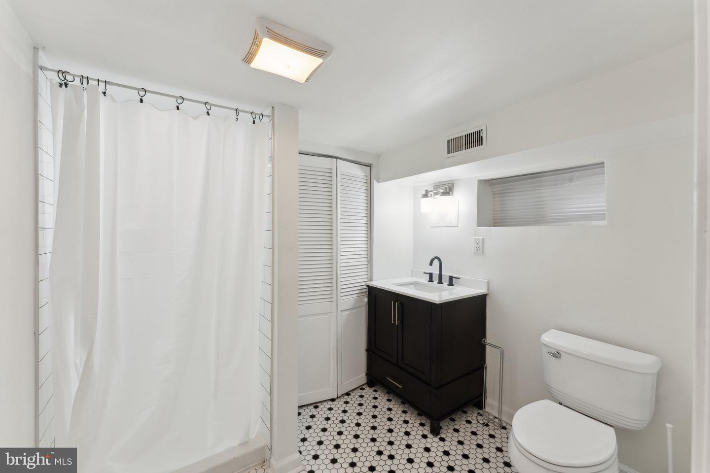 1843 MONROE ST NE, WASHINGTON, District Of Columbia 20018, 5 Bedrooms Bedrooms, ,3 BathroomsBathrooms,Residential,For sale,1843 MONROE ST NE,DCDC2196398 MLS # DCDC2196398