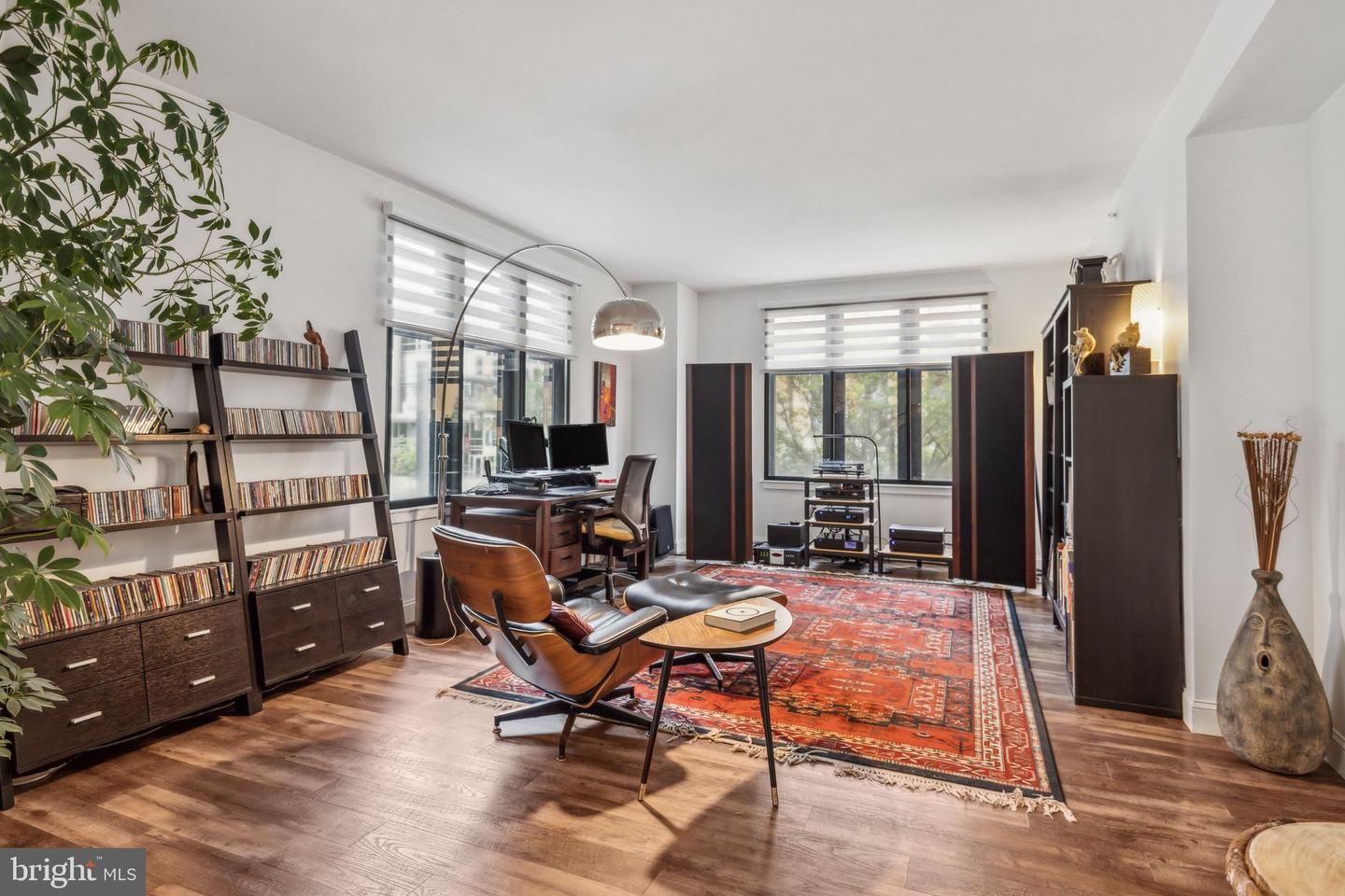 400 MASSACHUSETTS AVE NW #207, WASHINGTON, District Of Columbia 20001, 2 Bedrooms Bedrooms, ,2 BathroomsBathrooms,Residential,For sale,400 MASSACHUSETTS AVE NW #207,DCDC2196428 MLS # DCDC2196428