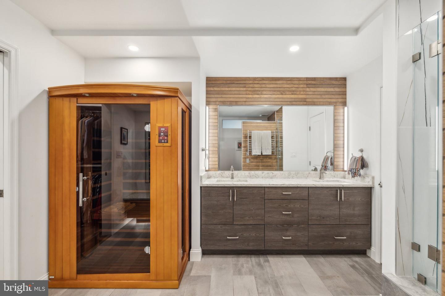 400 MASSACHUSETTS AVE NW #207, WASHINGTON, District Of Columbia 20001, 2 Bedrooms Bedrooms, ,2 BathroomsBathrooms,Residential,For sale,400 MASSACHUSETTS AVE NW #207,DCDC2196428 MLS # DCDC2196428