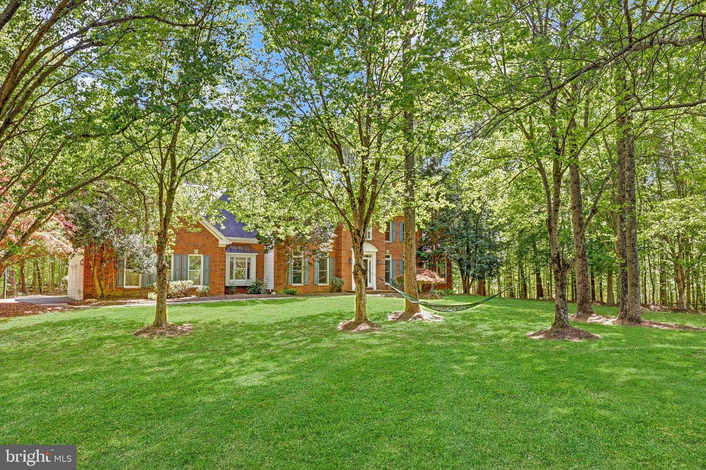 10137 COMMUNITY LN, FAIRFAX STATION, Virginia 22039, 5 Bedrooms Bedrooms, ,4 BathroomsBathrooms,Residential,For sale,10137 COMMUNITY LN,VAFX2235680 MLS # VAFX2235680