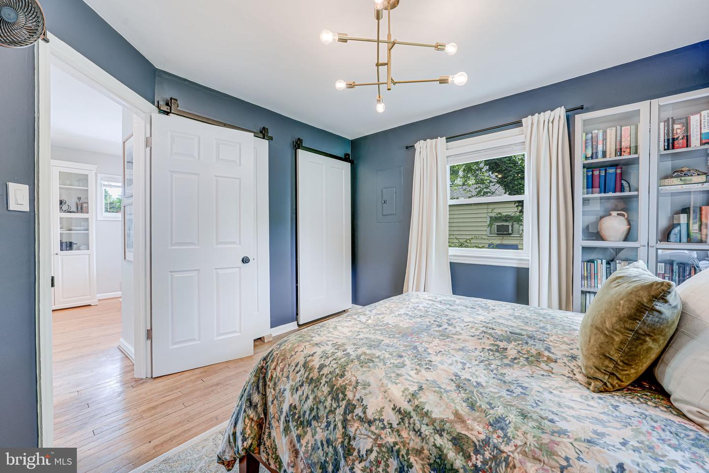 6702 CAVALIER DR, ALEXANDRIA, Virginia 22307, 3 Bedrooms Bedrooms, ,2 BathroomsBathrooms,Residential,For sale,6702 CAVALIER DR,VAFX2235722 MLS # VAFX2235722