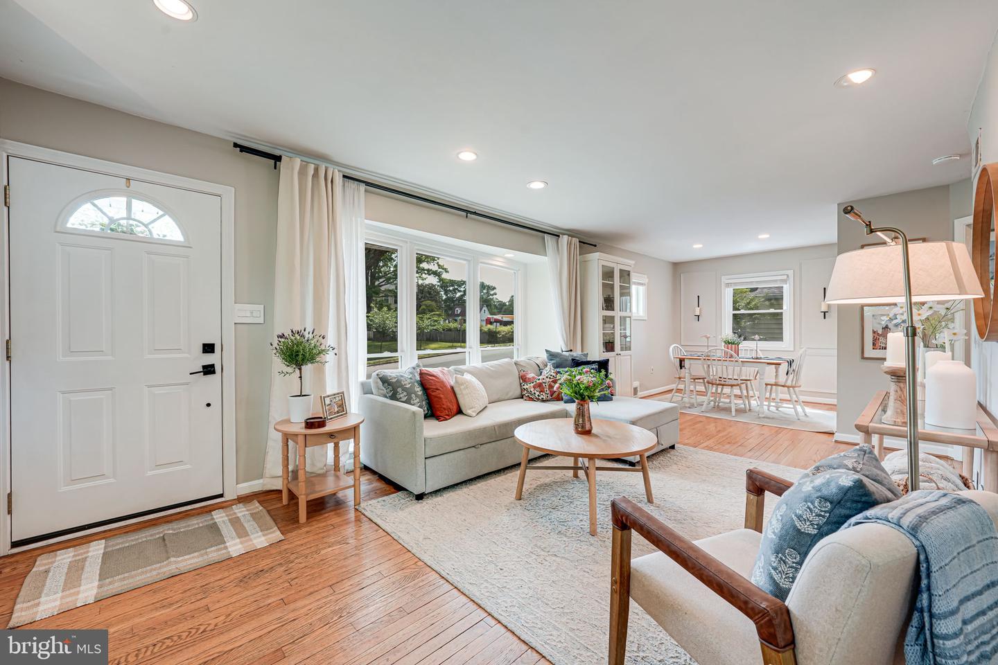 6702 CAVALIER DR, ALEXANDRIA, Virginia 22307, 3 Bedrooms Bedrooms, ,2 BathroomsBathrooms,Residential,For sale,6702 CAVALIER DR,VAFX2235722 MLS # VAFX2235722
