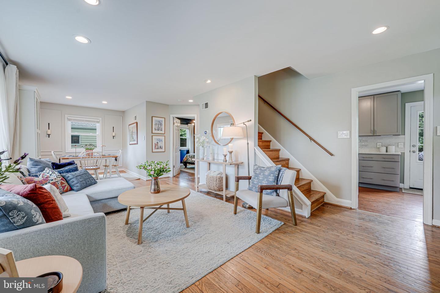 6702 CAVALIER DR, ALEXANDRIA, Virginia 22307, 3 Bedrooms Bedrooms, ,2 BathroomsBathrooms,Residential,For sale,6702 CAVALIER DR,VAFX2235722 MLS # VAFX2235722