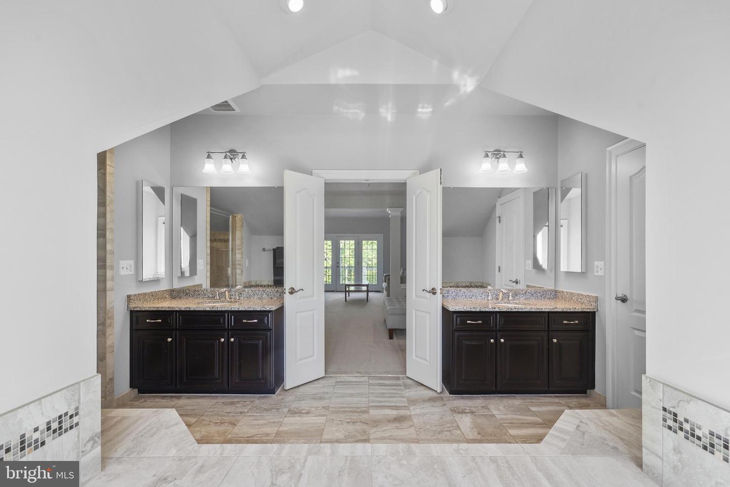 42438 BLACK TALON CT, LEESBURG, Virginia 20176, 5 Bedrooms Bedrooms, ,5 BathroomsBathrooms,Residential,For sale,42438 BLACK TALON CT,VALO2094530 MLS # VALO2094530