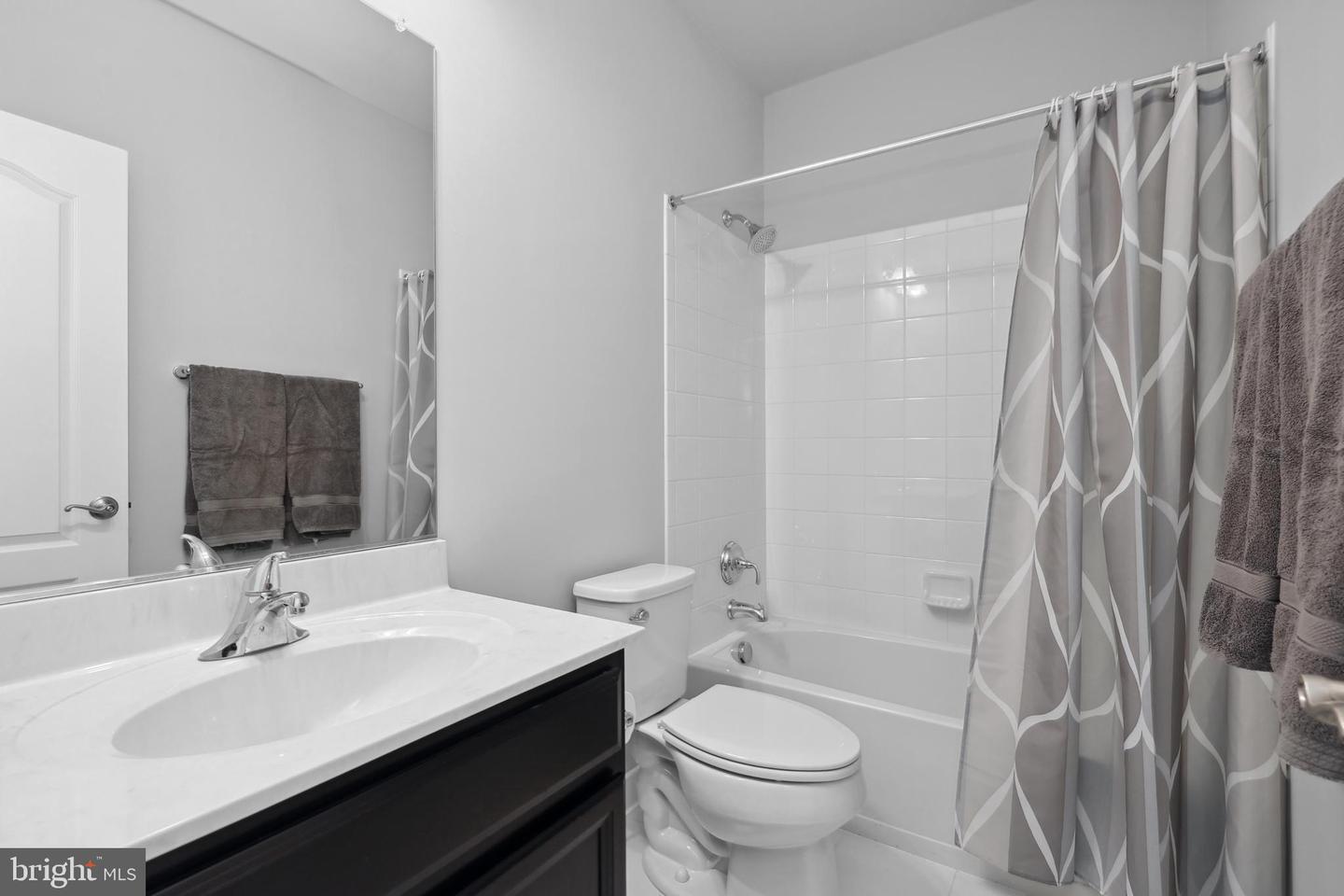 42438 BLACK TALON CT, LEESBURG, Virginia 20176, 5 Bedrooms Bedrooms, ,5 BathroomsBathrooms,Residential,For sale,42438 BLACK TALON CT,VALO2094530 MLS # VALO2094530