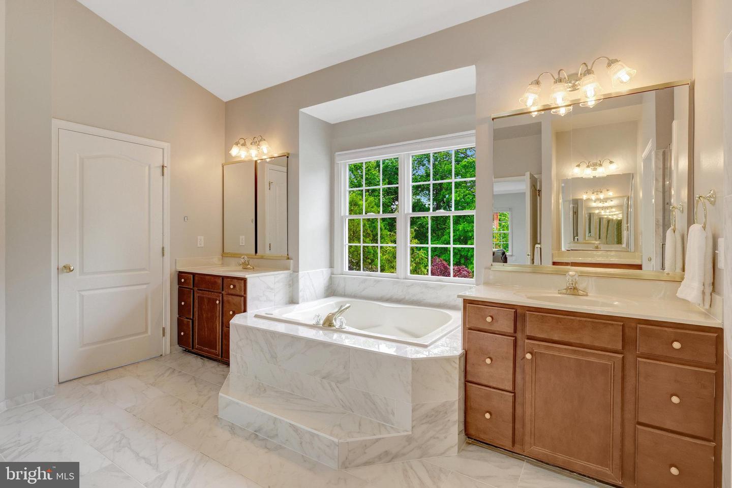 19594 SARATOGA SPRINGS PL, ASHBURN, Virginia 20147, 4 Bedrooms Bedrooms, ,4 BathroomsBathrooms,Residential,For sale,19594 SARATOGA SPRINGS PL,VALO2094592 MLS # VALO2094592