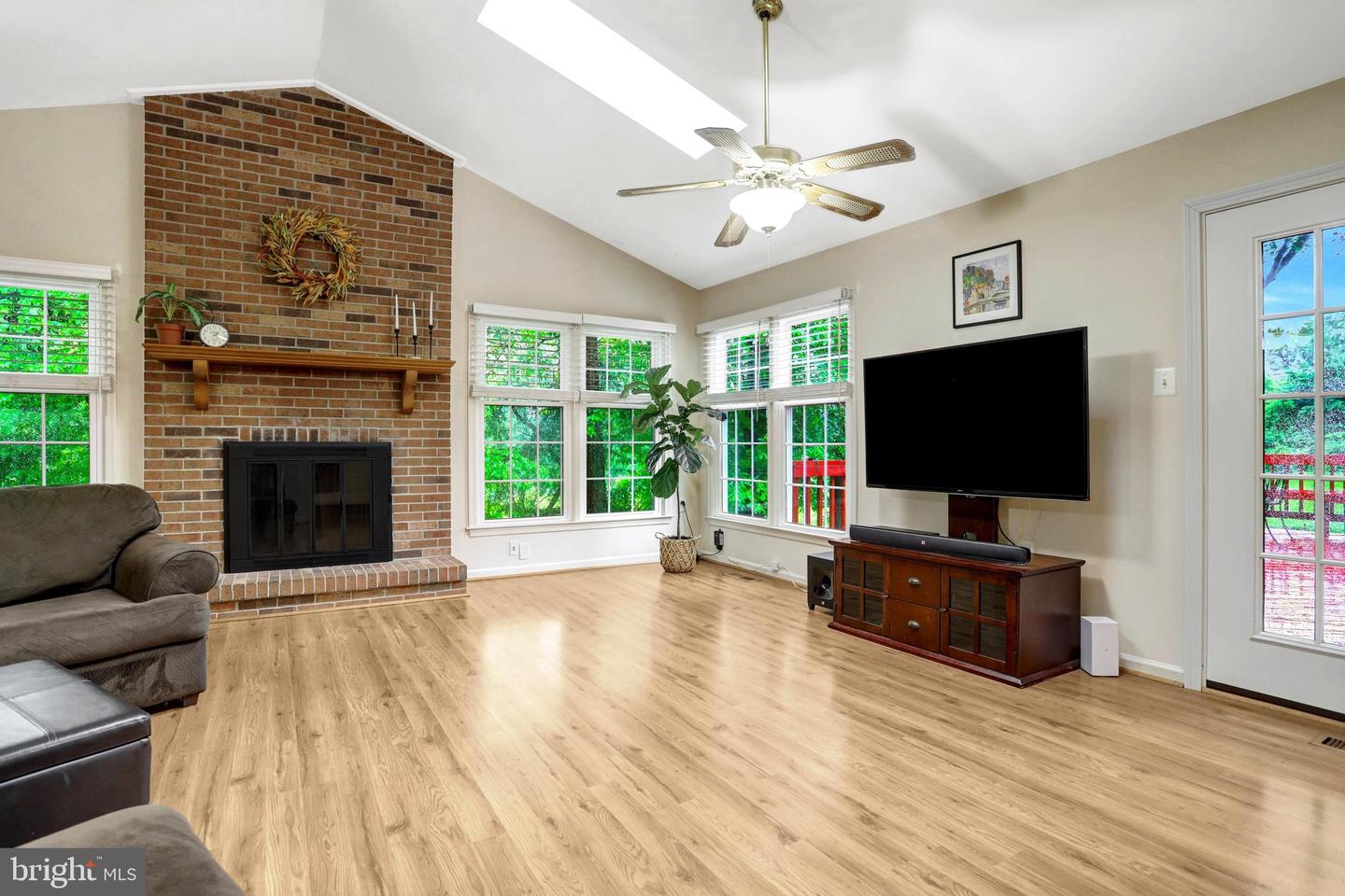 7117 STANCHION LN, BURKE, Virginia 22015, 4 Bedrooms Bedrooms, ,3 BathroomsBathrooms,Residential,For sale,7117 STANCHION LN,VAFX2236104 MLS # VAFX2236104