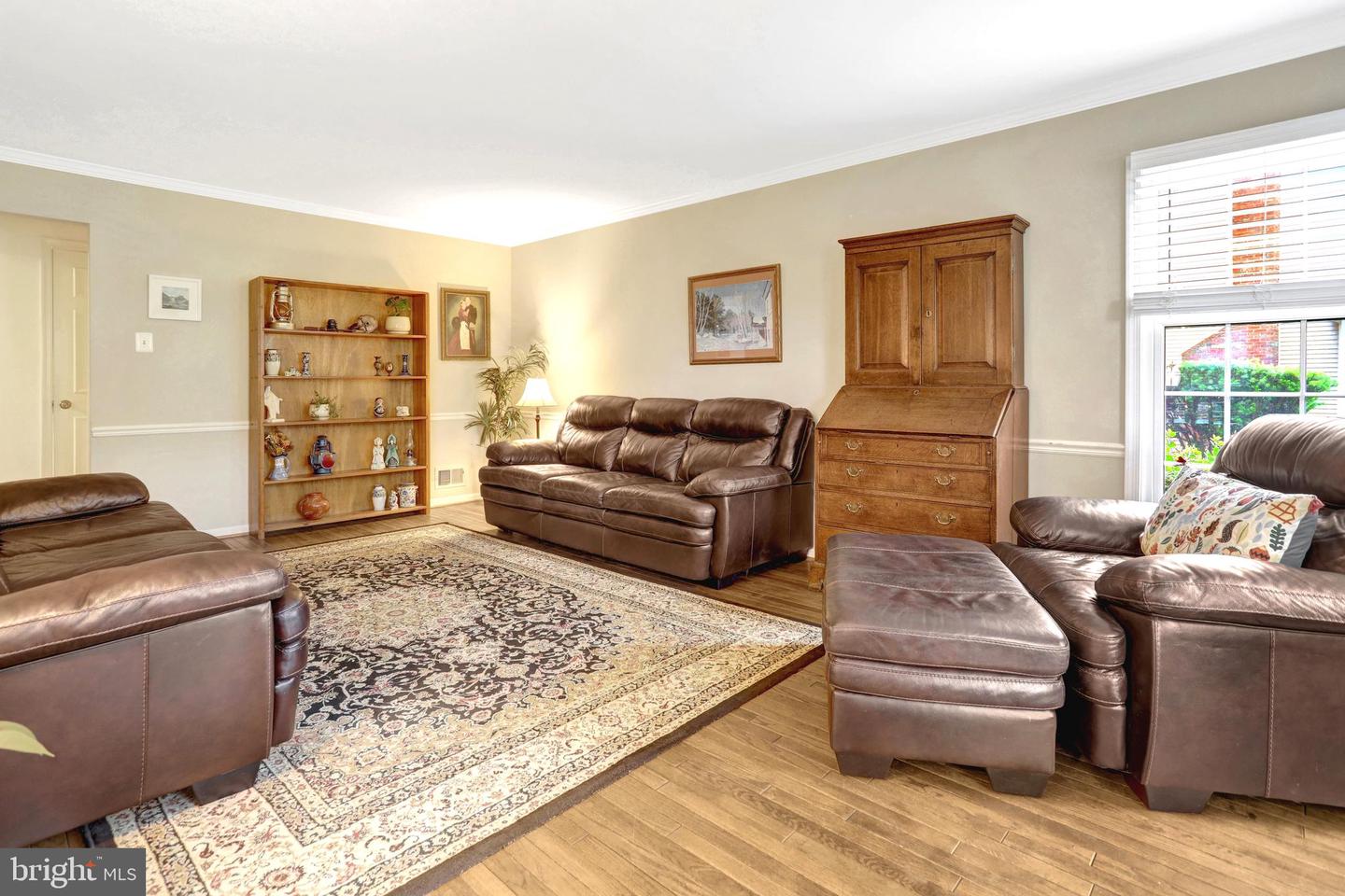 7117 STANCHION LN, BURKE, Virginia 22015, 4 Bedrooms Bedrooms, ,3 BathroomsBathrooms,Residential,For sale,7117 STANCHION LN,VAFX2236104 MLS # VAFX2236104