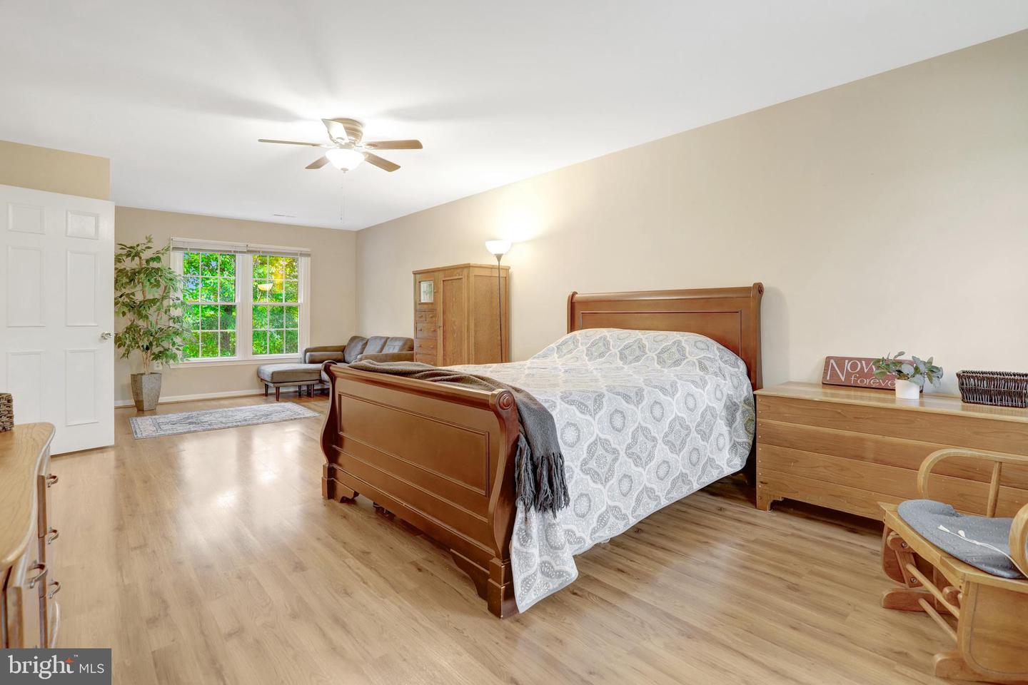 7117 STANCHION LN, BURKE, Virginia 22015, 4 Bedrooms Bedrooms, ,3 BathroomsBathrooms,Residential,For sale,7117 STANCHION LN,VAFX2236104 MLS # VAFX2236104