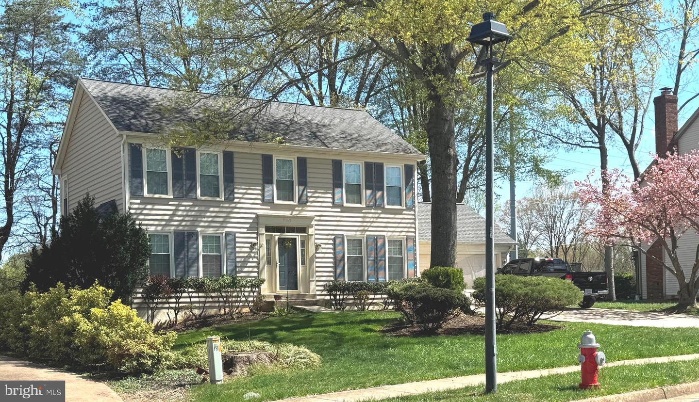 7117 STANCHION LN, BURKE, Virginia 22015, 4 Bedrooms Bedrooms, ,3 BathroomsBathrooms,Residential,For sale,7117 STANCHION LN,VAFX2236104 MLS # VAFX2236104