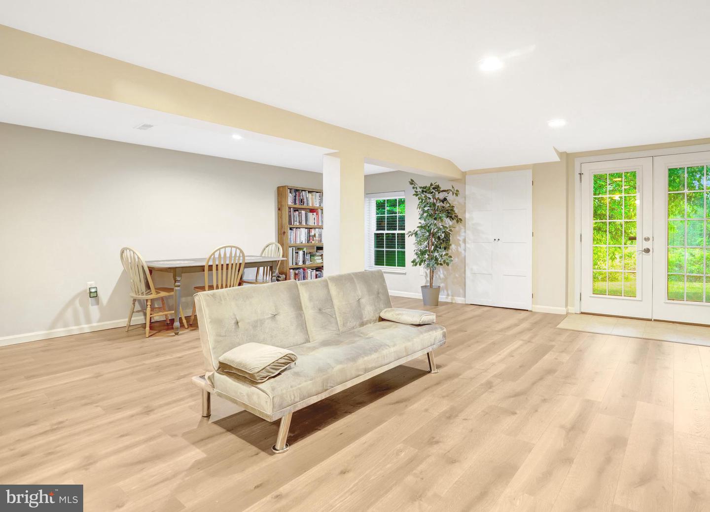 7117 STANCHION LN, BURKE, Virginia 22015, 4 Bedrooms Bedrooms, ,3 BathroomsBathrooms,Residential,For sale,7117 STANCHION LN,VAFX2236104 MLS # VAFX2236104