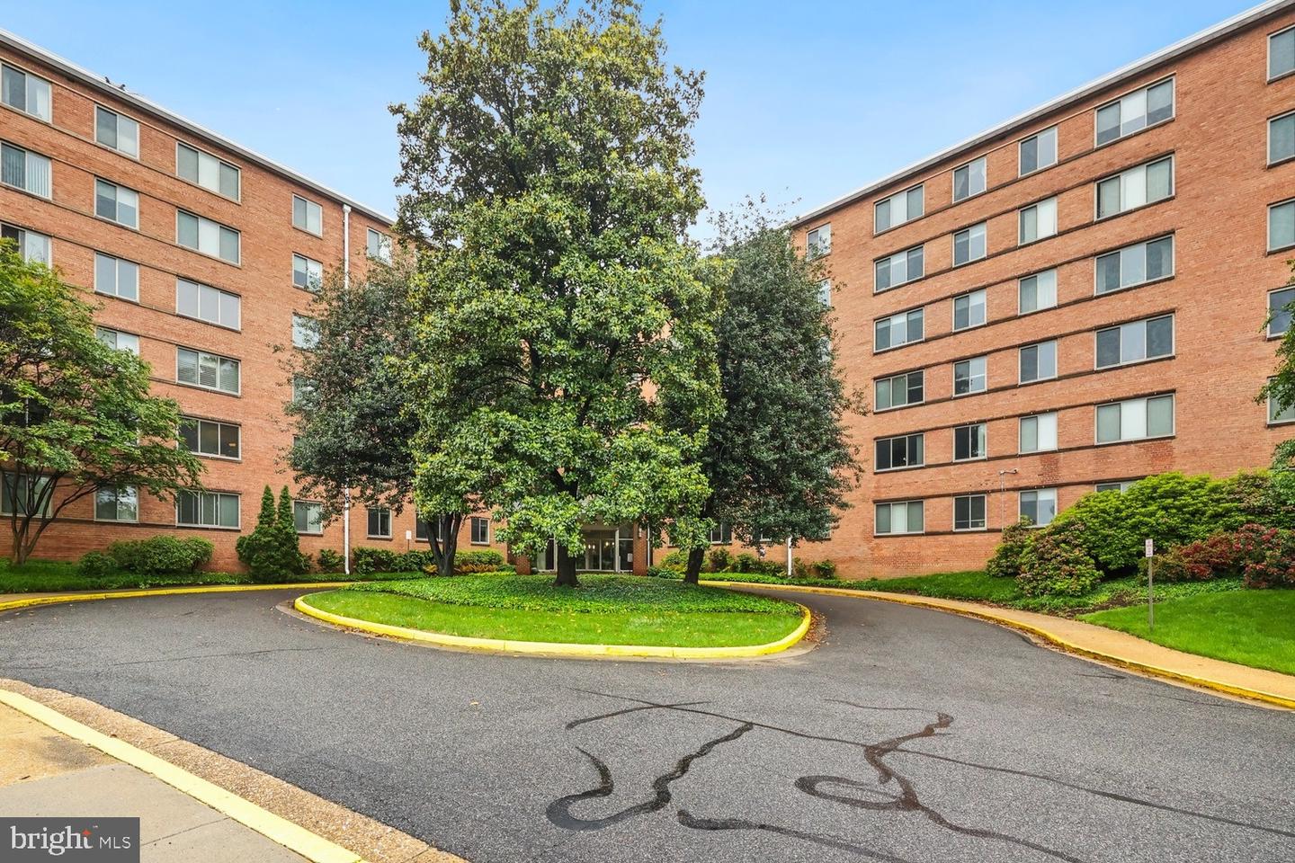 3000 SPOUT RUN PKWY #A609, ARLINGTON, Virginia 22201, 1 Bedroom Bedrooms, ,1 BathroomBathrooms,Residential,For sale,3000 SPOUT RUN PKWY #A609,VAAR2056450 MLS # VAAR2056450