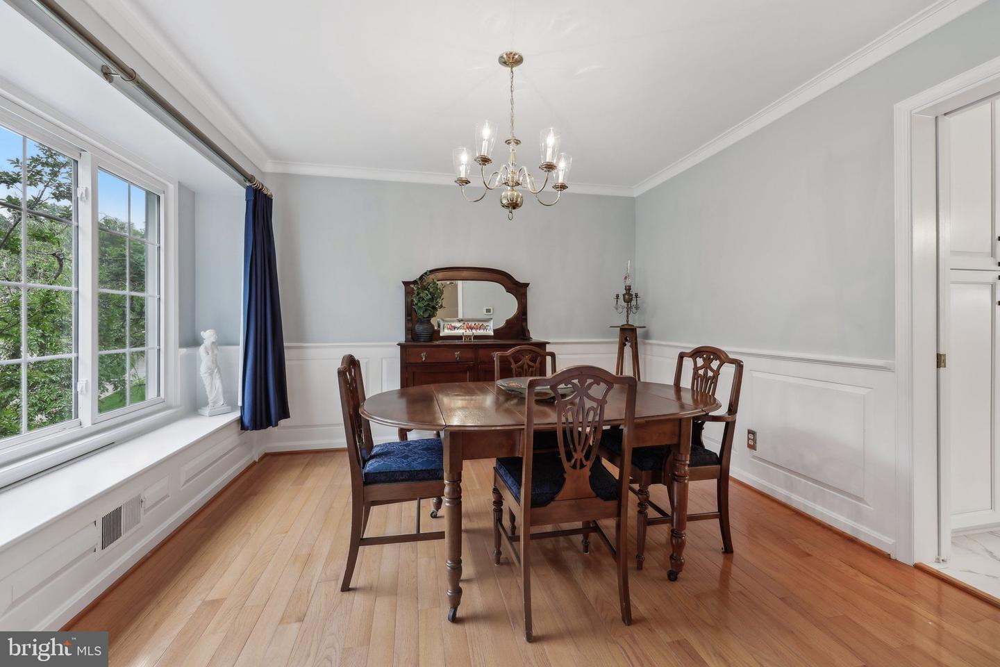 8600 GATESHEAD RD, ALEXANDRIA, Virginia 22309, 4 Bedrooms Bedrooms, ,3 BathroomsBathrooms,Residential,For sale,8600 GATESHEAD RD,VAFX2236348 MLS # VAFX2236348