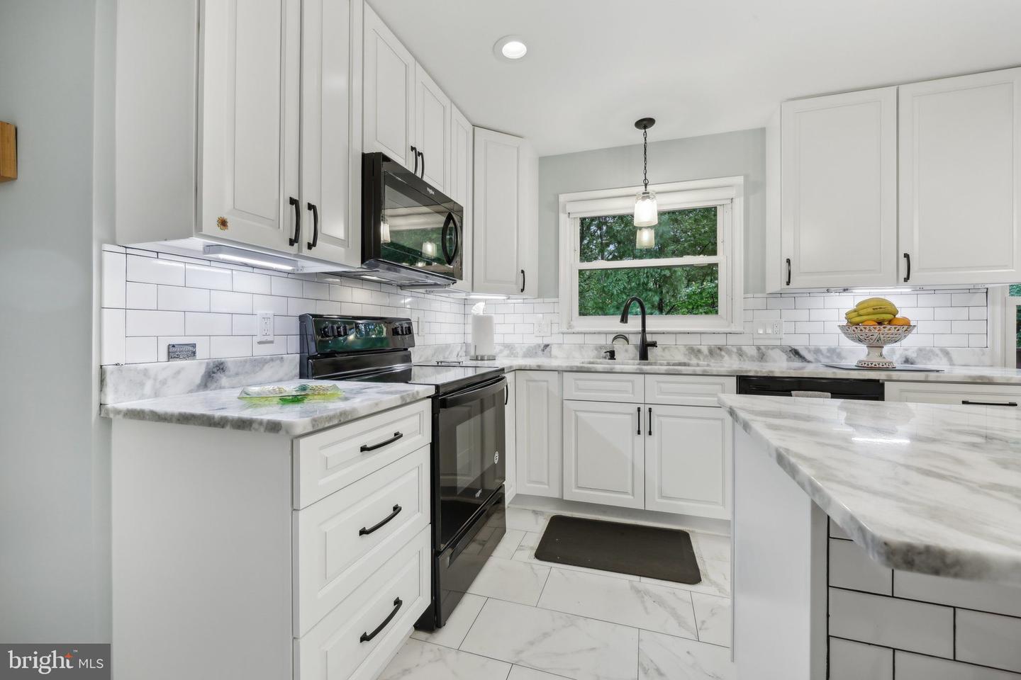 8600 GATESHEAD RD, ALEXANDRIA, Virginia 22309, 4 Bedrooms Bedrooms, ,3 BathroomsBathrooms,Residential,For sale,8600 GATESHEAD RD,VAFX2236348 MLS # VAFX2236348